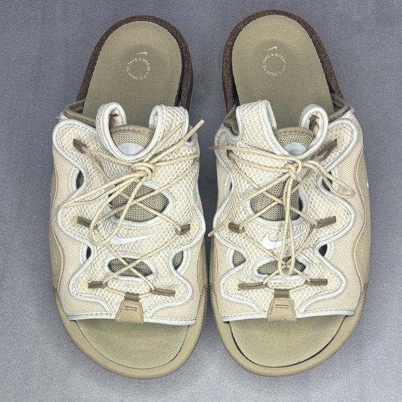 🔥🔥🔥Nike Men's Slip-Ons in Cream and Tan Size: 9.5🔥🔥🔥 - Picture 1 of 12